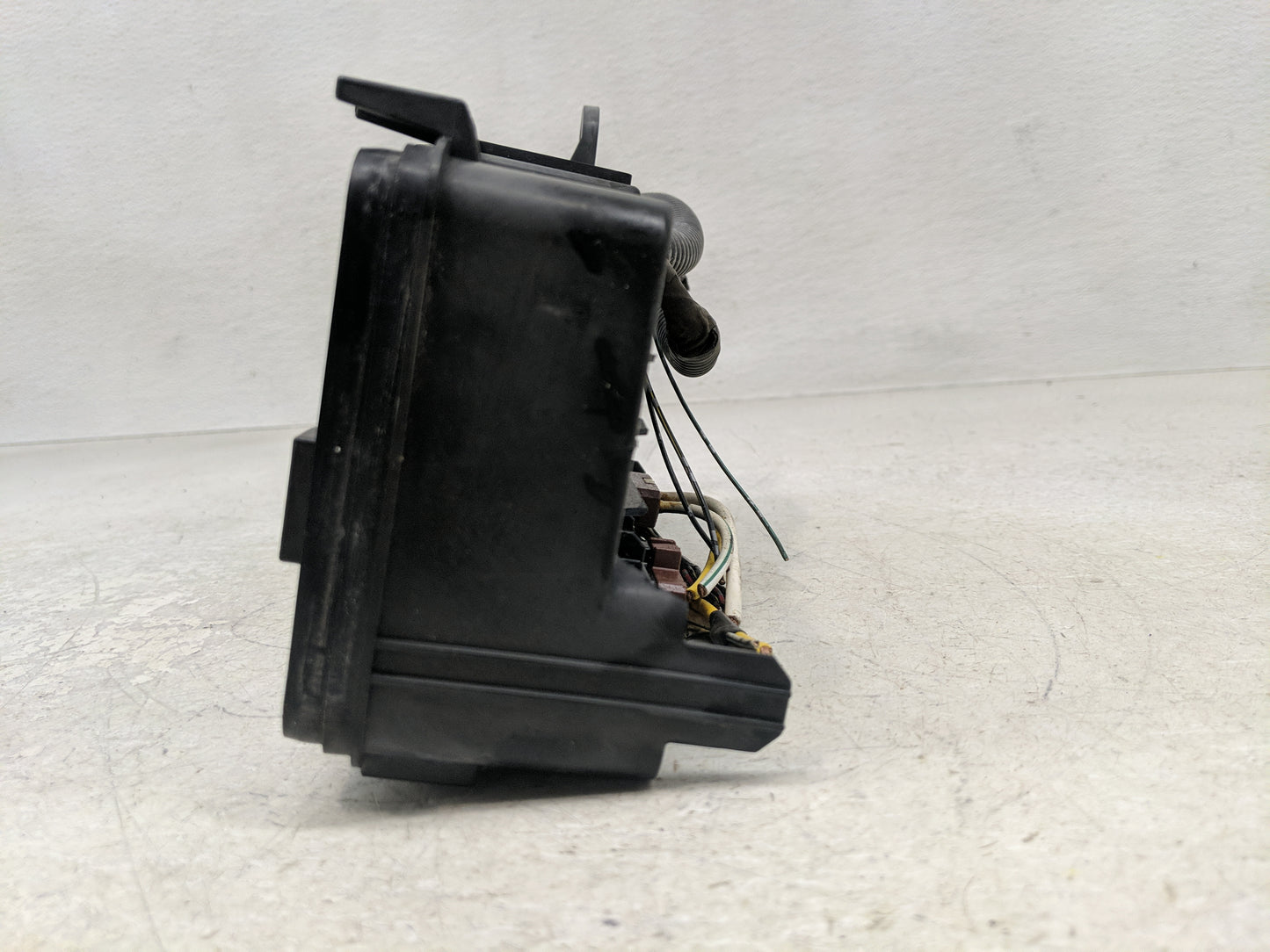 2000-2002 Honda Accord Fusebox Fuse Box Panel Relay Module P/N:617 2K8-B1 Fits Fits 2000 2001 2002 OEM Used Auto Parts - Oem