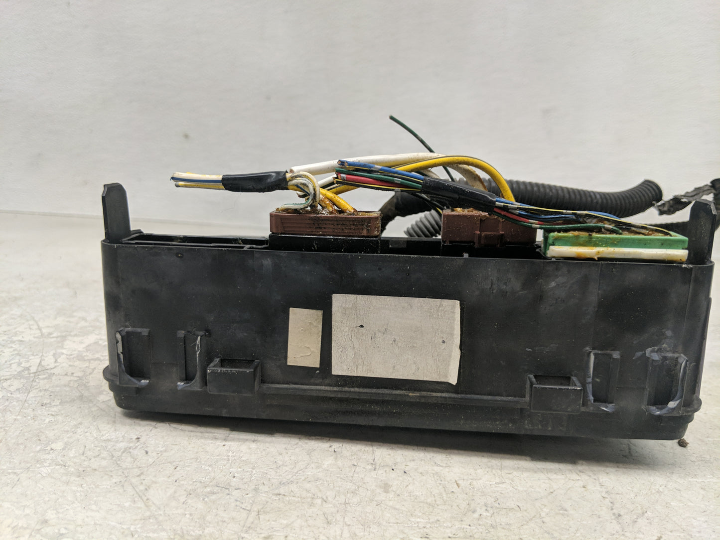 2000-2002 Honda Accord Fusebox Fuse Box Panel Relay Module P/N:617 2K8-B1 Fits Fits 2000 2001 2002 OEM Used Auto Parts - Oem