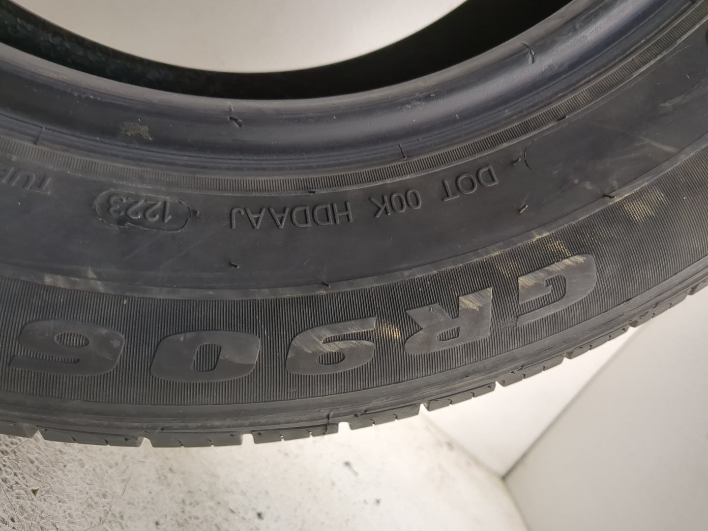 Used Tire 195/65R15 IRONMAN 195/65R15 91H - Tread Depth 9/32 - Oemusedautoparts1.com