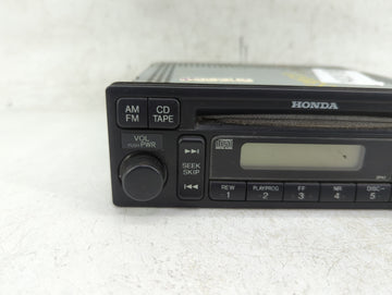2001-2002 Honda Accord Radio AM FM Cd Player Receiver Replacement P/N:39100-S84-A410-M1 Fits Fits 2001 2002 OEM Used Auto Parts