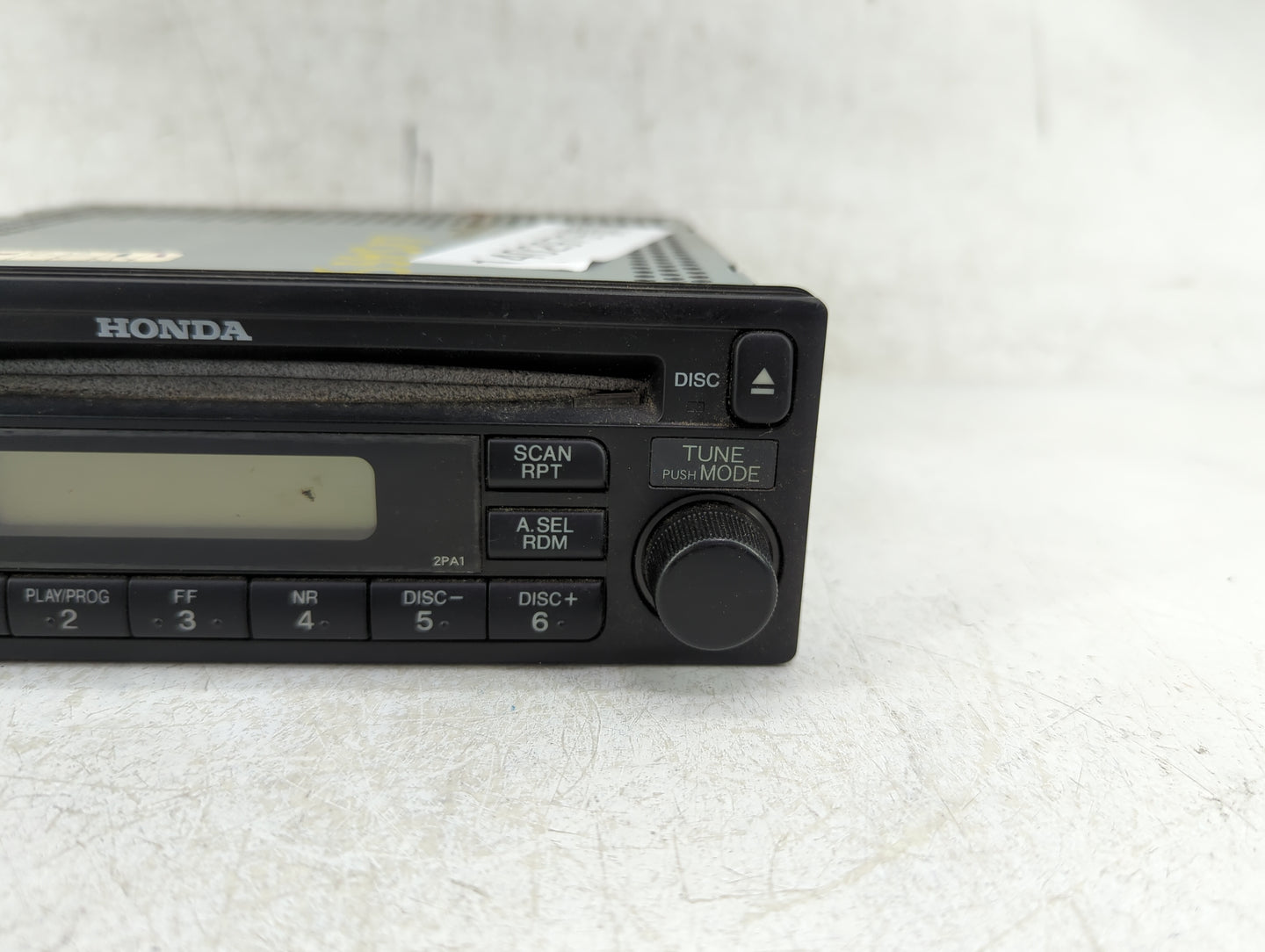 2001-2002 Honda Accord Radio AM FM Cd Player Receiver Replacement P/N:39100-S84-A410-M1 Fits Fits 2001 2002 OEM Used Auto Pa