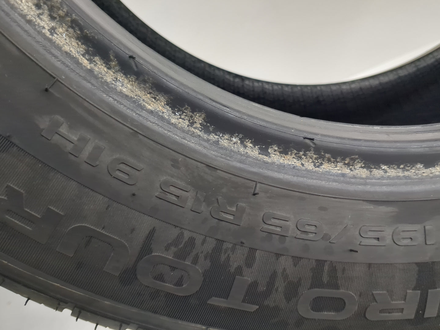 Used Tire 195/65R15 GT RADIAL CHAMPIRO TOURING A/S 91H - Tread Depth 6/32 - Oemusedautoparts1.com