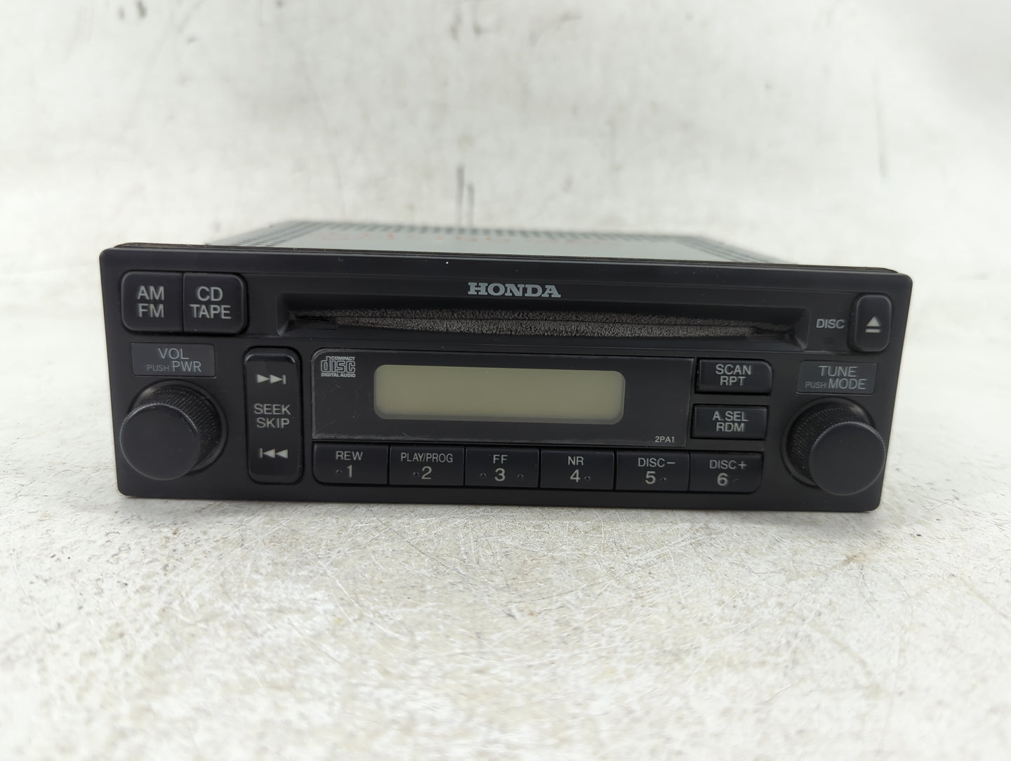 2001-2002 Honda Accord Radio AM FM Cd Player Receiver Replacement P/N:39100-S84-A410-M1 Fits Fits 2001 2002 OEM Used Auto Pa