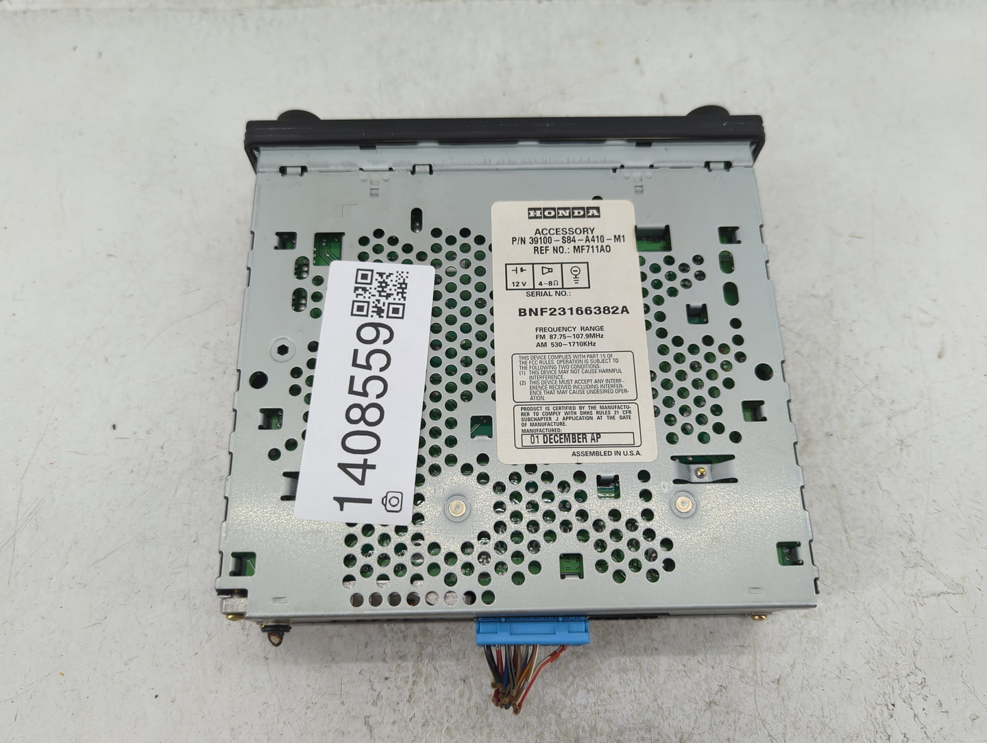 2001-2002 Honda Accord Radio AM FM Cd Player Receiver Replacement P/N:39100-S84-A410-M1 Fits Fits 2001 2002 OEM Used Auto Pa