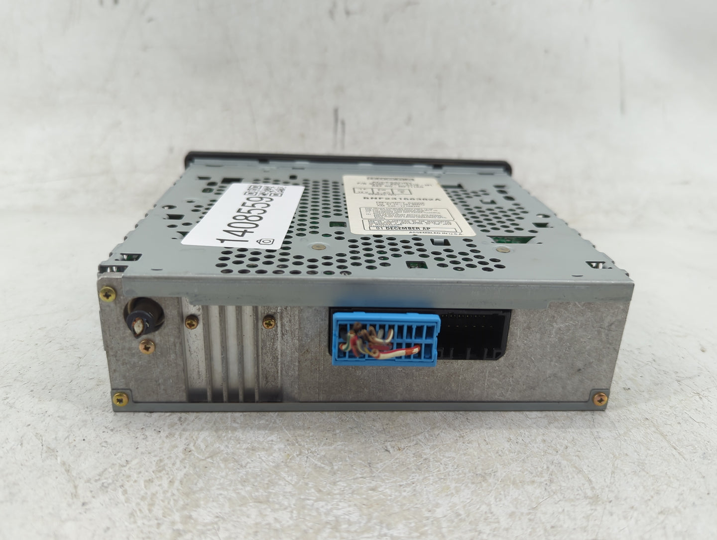 2001-2002 Honda Accord Radio AM FM Cd Player Receiver Replacement P/N:39100-S84-A410-M1 Fits Fits 2001 2002 OEM Used Auto Pa