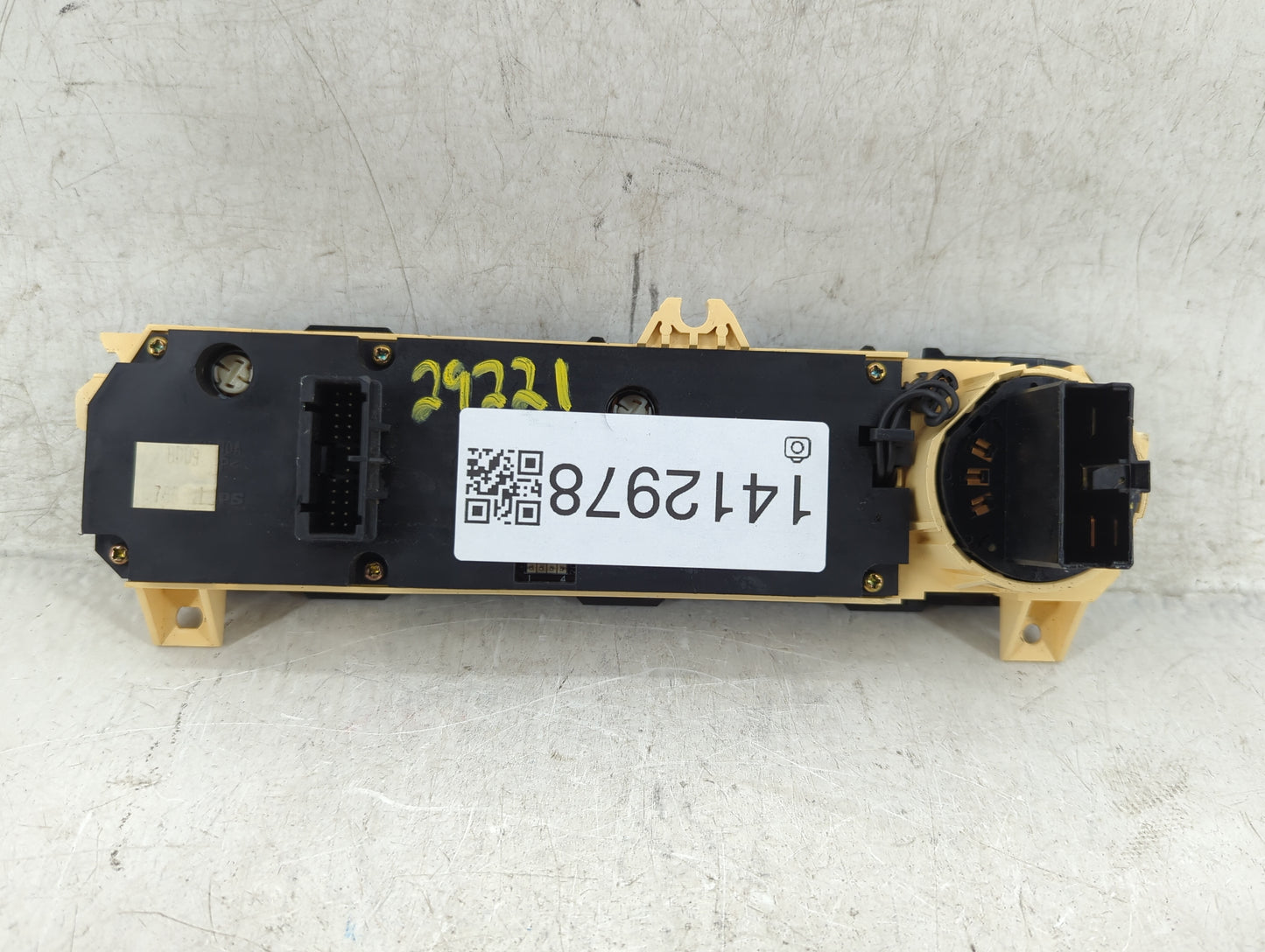 2001-2002 Honda Accord Climate Control Module Temperature AC/Heater Replacement Fits Fits 2001 2002 OEM Used Auto Parts - Oe