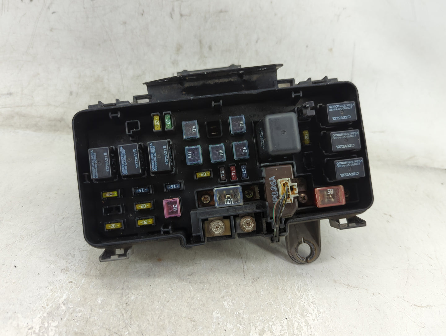 2000-2002 Honda Accord Fusebox Fuse Box Panel Relay Module P/N:S84-A21C Fits Fits 2000 2001 2002 OEM Used Auto Parts - Oemus