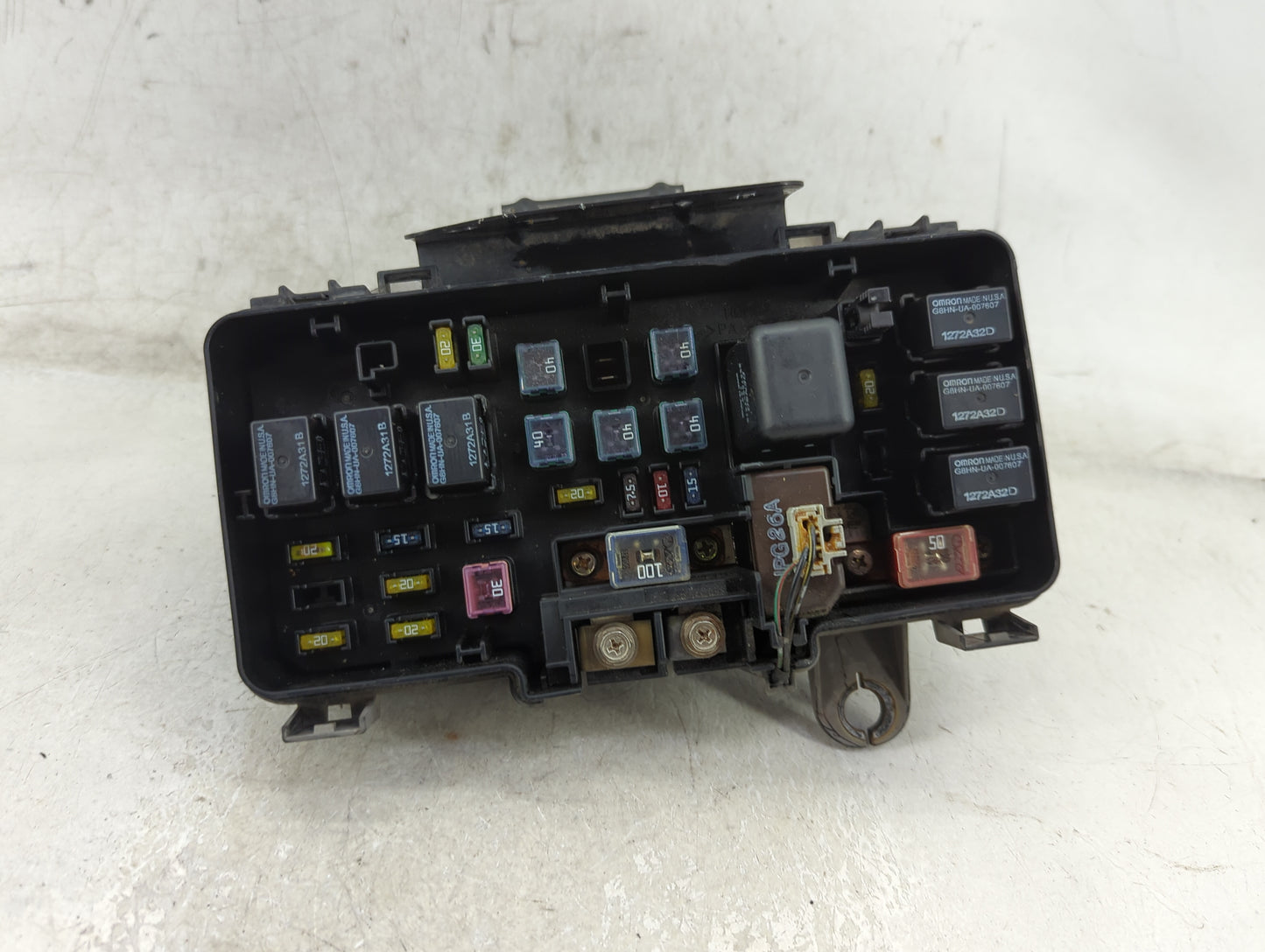 2000-2002 Honda Accord Fusebox Fuse Box Panel Relay Module P/N:S84-A21C Fits Fits 2000 2001 2002 OEM Used Auto Parts - Oemus