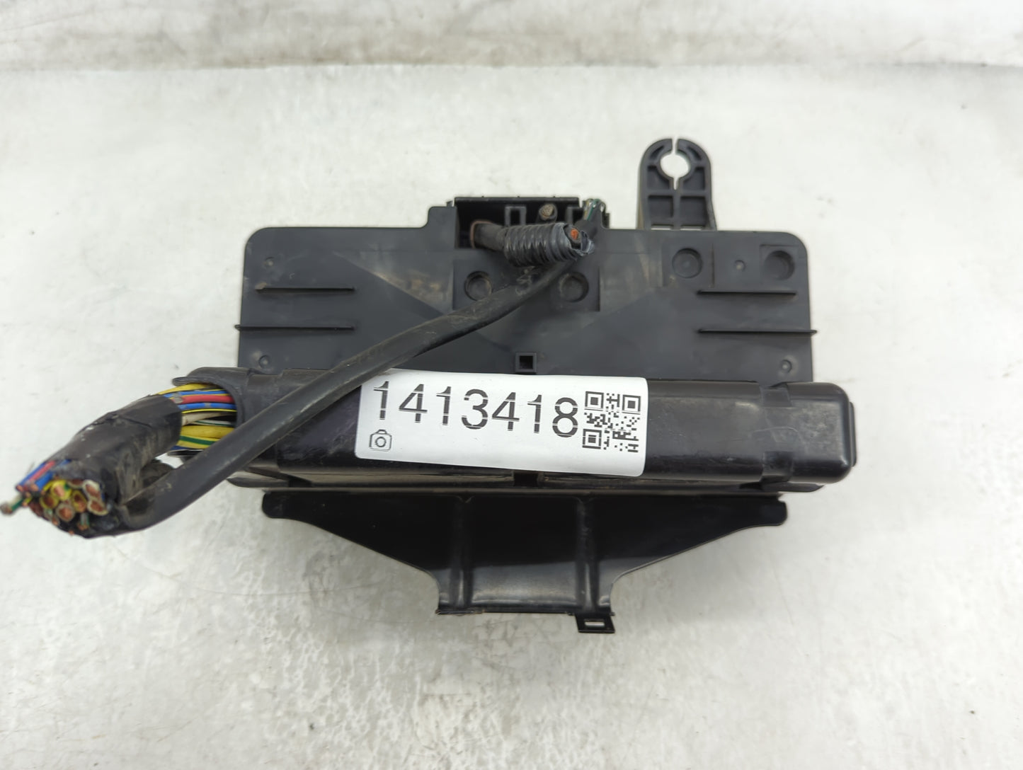 2000-2002 Honda Accord Fusebox Fuse Box Panel Relay Module P/N:S84-A21C Fits Fits 2000 2001 2002 OEM Used Auto Parts - Oemus