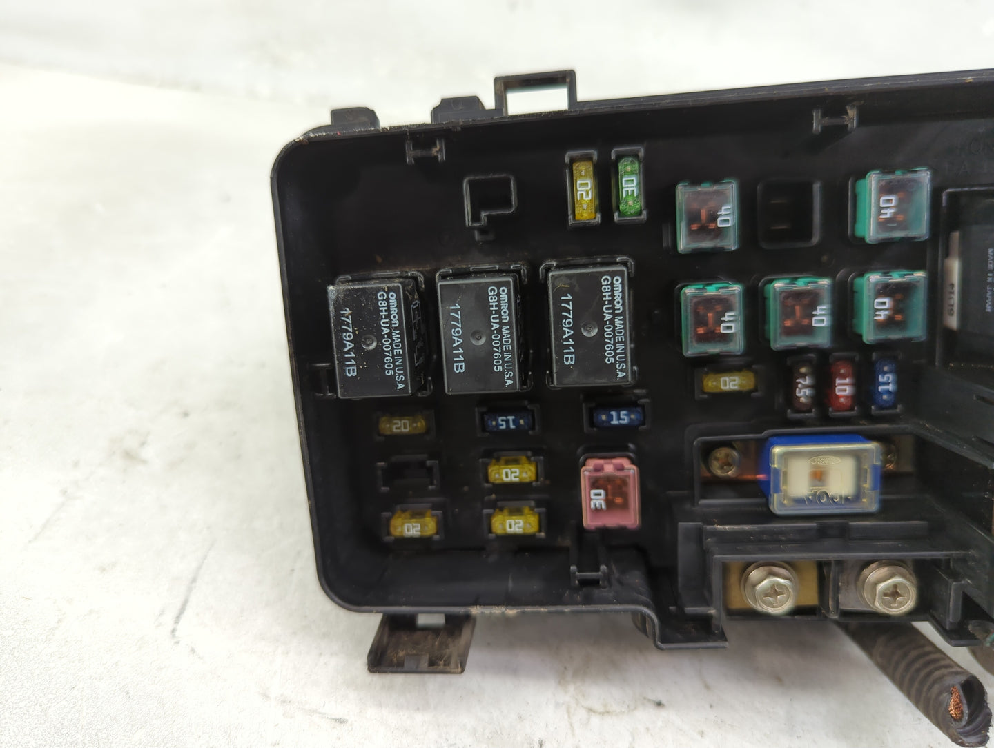 2000-2002 Honda Accord Fusebox Fuse Box Panel Relay Module P/N:S84-A2 Fits Fits 2000 2001 2002 OEM Used Auto Parts - Oemused