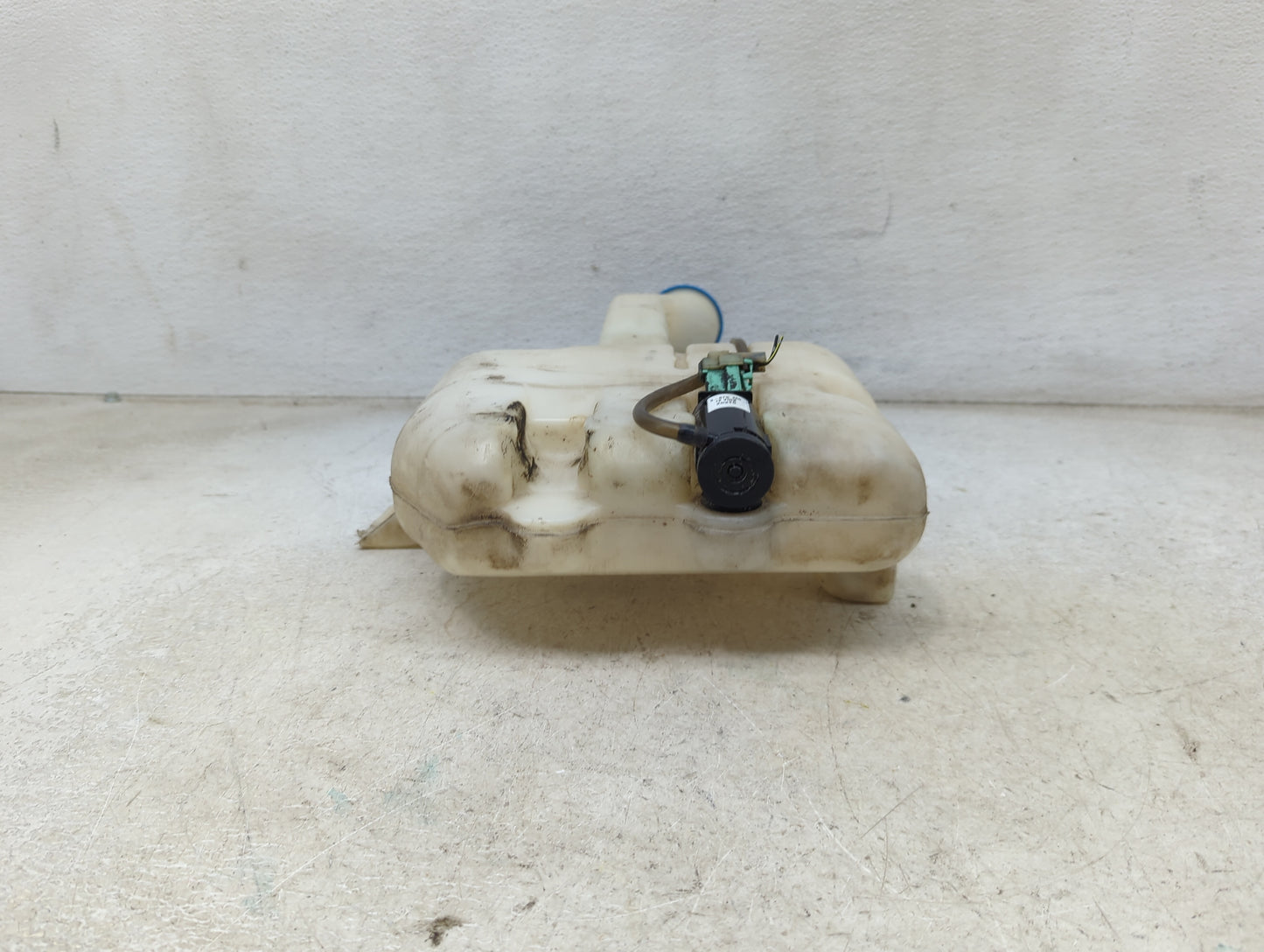 1998-2002 Honda Accord Windshield Washer Fluid Reservoir Bottle Oem 1473852 - Oemusedautoparts1.com