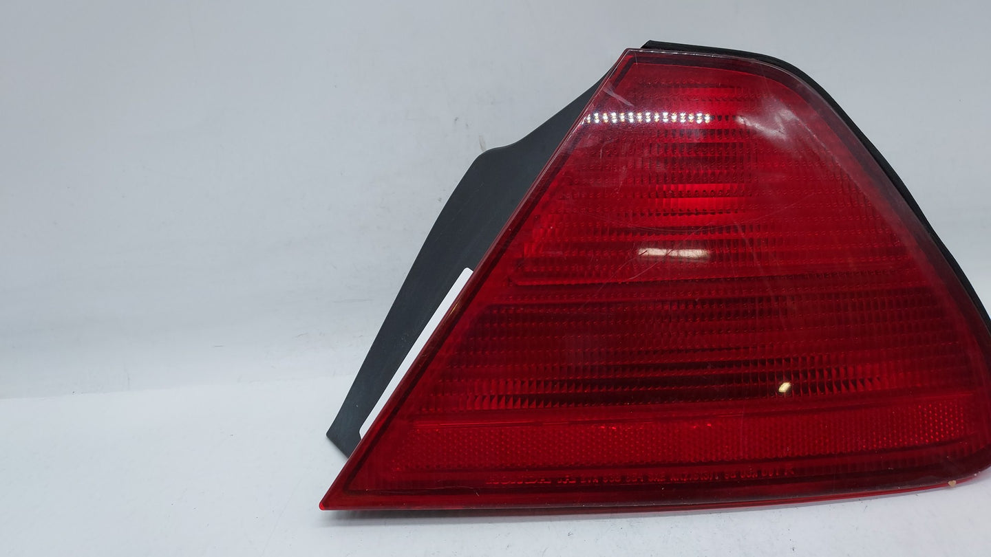 1998-2002 Honda Accord Tail Light Assembly Driver Left OEM Fits Fits 1998 1999 2000 2001 2002 OEM Used Auto Parts - Oemuseda