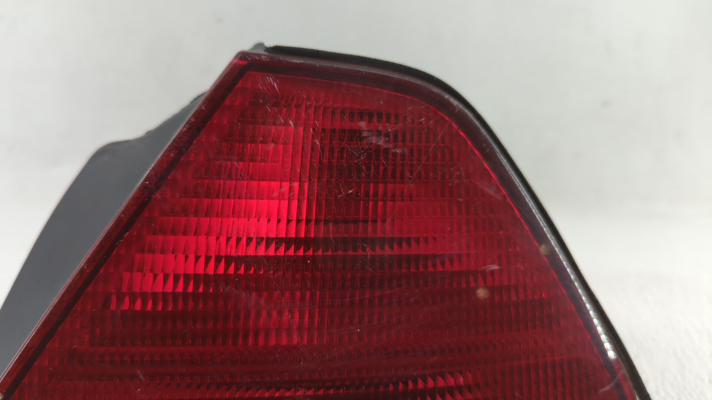 1998-2002 Honda Accord Tail Light Assembly Driver Left OEM Fits Fits 1998 1999 2000 2001 2002 OEM Used Auto Parts - Oemuseda