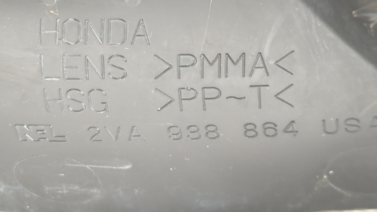 1998-2002 Honda Accord Tail Light Assembly Driver Left OEM Fits Fits 1998 1999 2000 2001 2002 OEM Used Auto Parts - Oemuseda