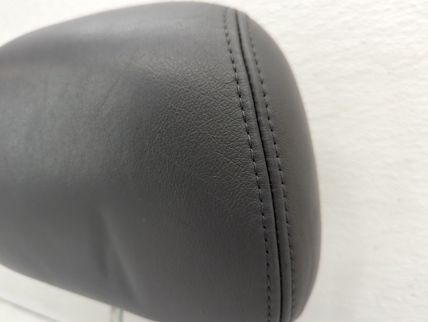 2000-2002 Honda Accord Headrest Head Rest Front Driver Passenger Seat Fits Fits 2000 2001 2002 OEM Used Auto Parts - Oemused