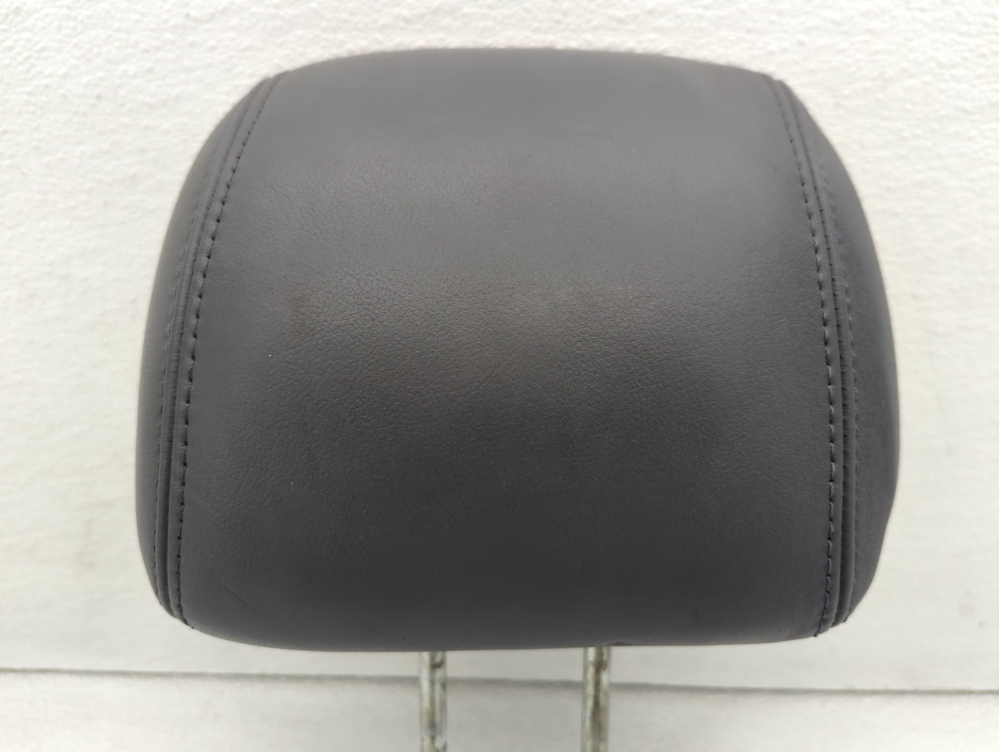 2000-2002 Honda Accord Headrest Head Rest Front Driver Passenger Seat Fits Fits 2000 2001 2002 OEM Used Auto Parts - Oemused