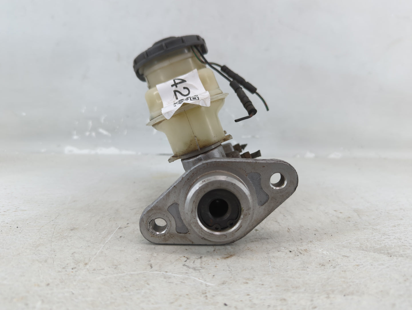 1998-2002 Honda Accord Brake Master Cylinder - Oemusedautoparts1.com