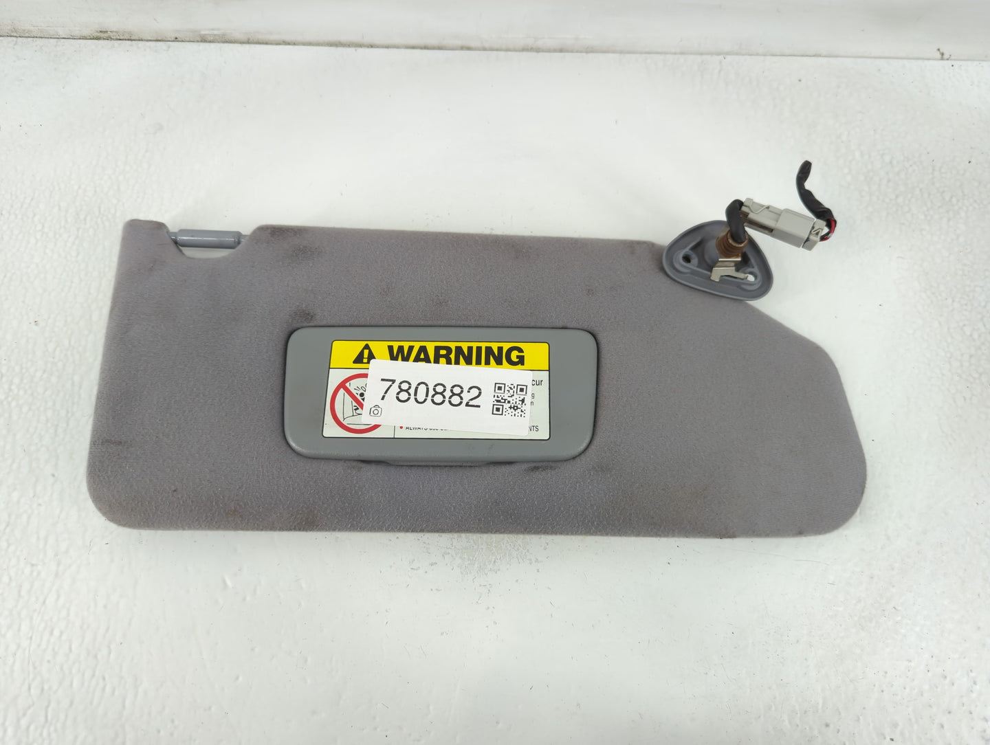 1998-2002 Honda Accord Sun Visor Shade Replacement Driver Left Mirror Fits Fits 1998 1999 2000 2001 2002 OEM Used Auto Parts