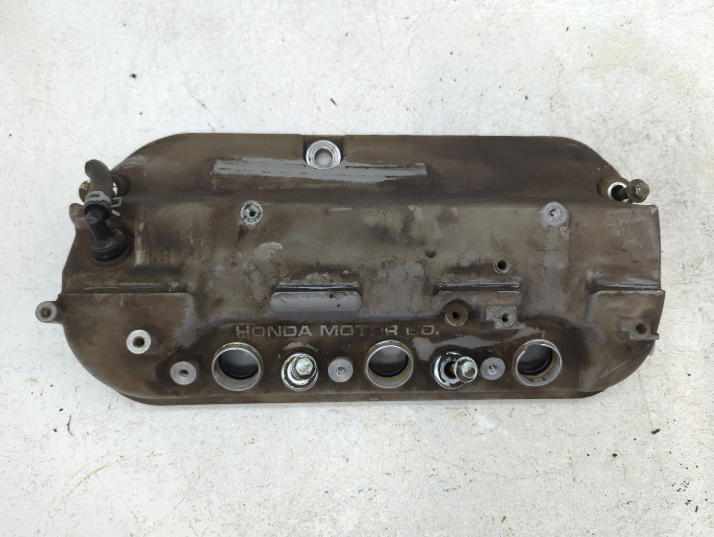 2002 Honda Accord Driver Left Cylinder Head Valve Cover Fits OEM Used Auto Parts - Oemusedautoparts1.com