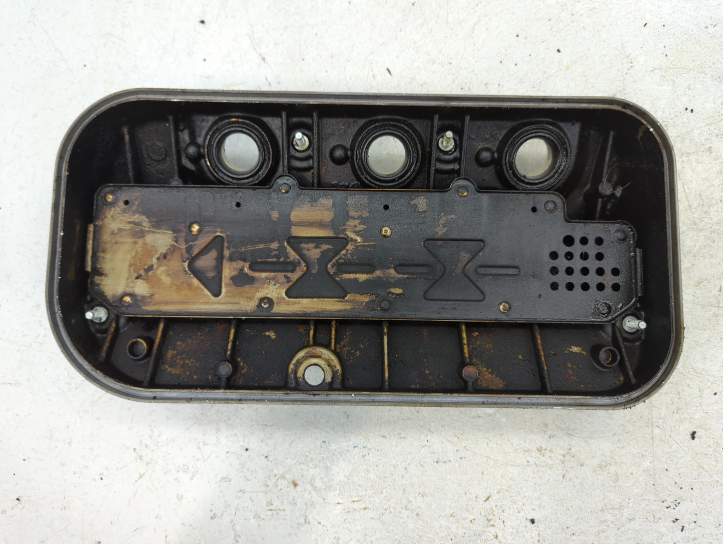 2002 Honda Accord Driver Left Cylinder Head Valve Cover Fits OEM Used Auto Parts - Oemusedautoparts1.com