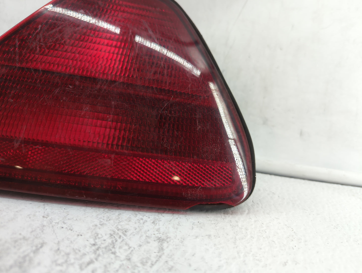 2002 Honda Accord Tail Light Assembly Passenger Right OEM P/N:2VA 938 864 Fits Fits 1998 1999 2000 2001 OEM Used Auto Parts 