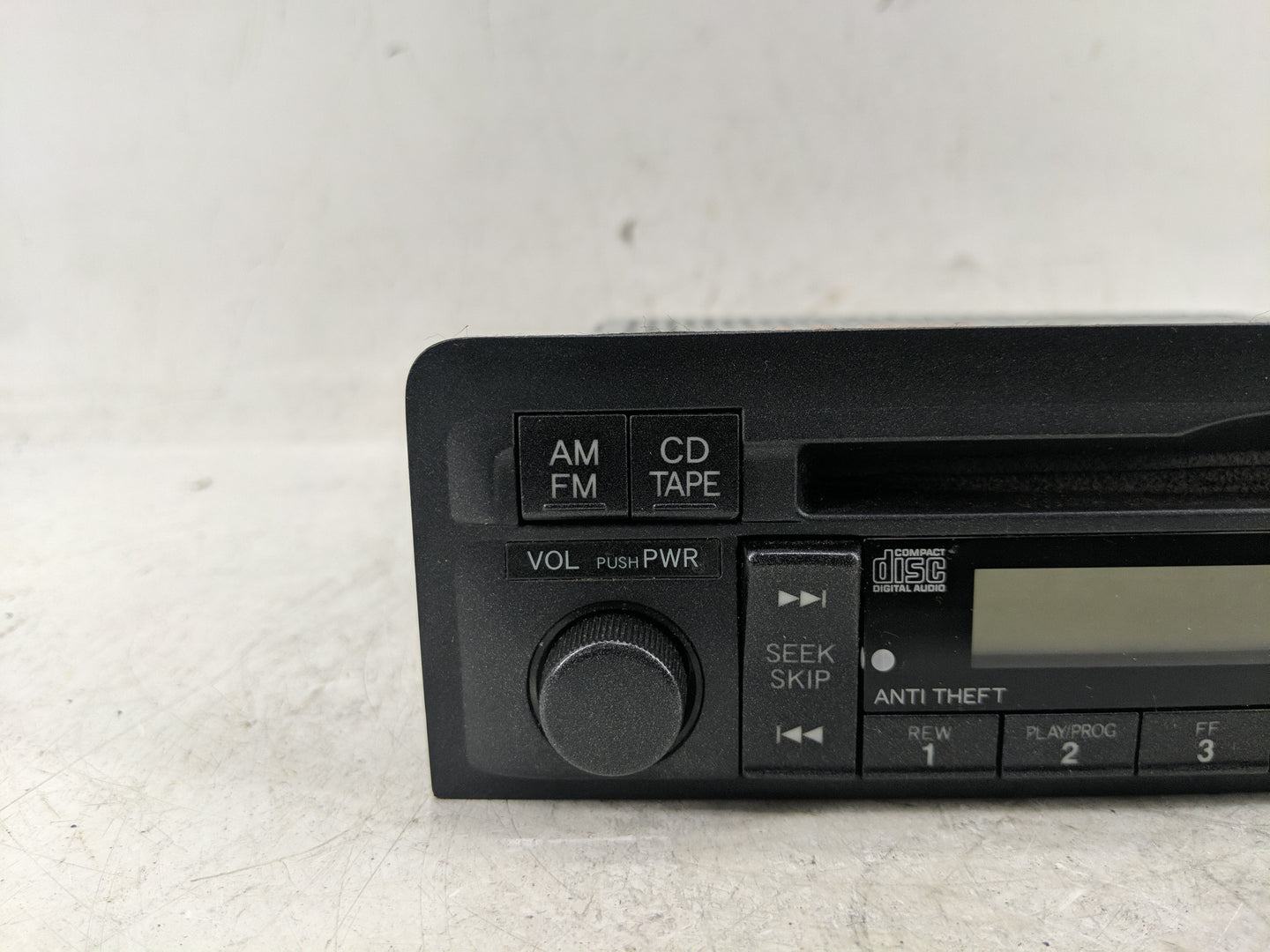 2002 Honda Civic Radio AM FM Cd Player Receiver Replacement P/N:39101-S5A-A610-M1 Fits OEM Used Auto Parts - Oemusedautopart