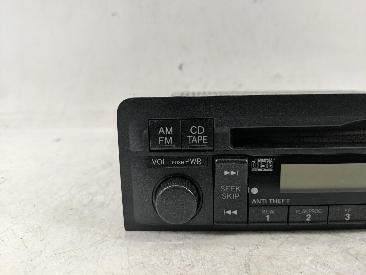 2002 Honda Civic Radio AM FM Cd Player Receiver Replacement P/N:39101-S5A-A610-M1 Fits OEM Used Auto Parts - Oemusedautopart