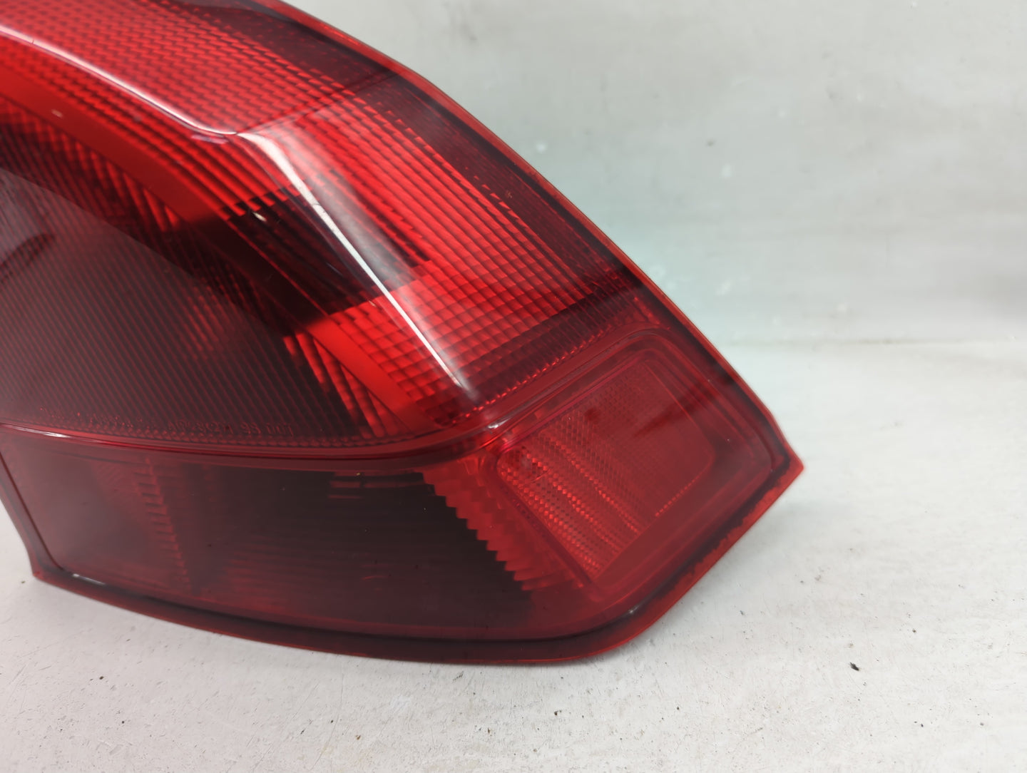 2001-2002 Honda Civic Tail Light Assembly Passenger Right OEM Fits Fits 2001 2002 2003 OEM Used Auto Parts - Oemusedautopart