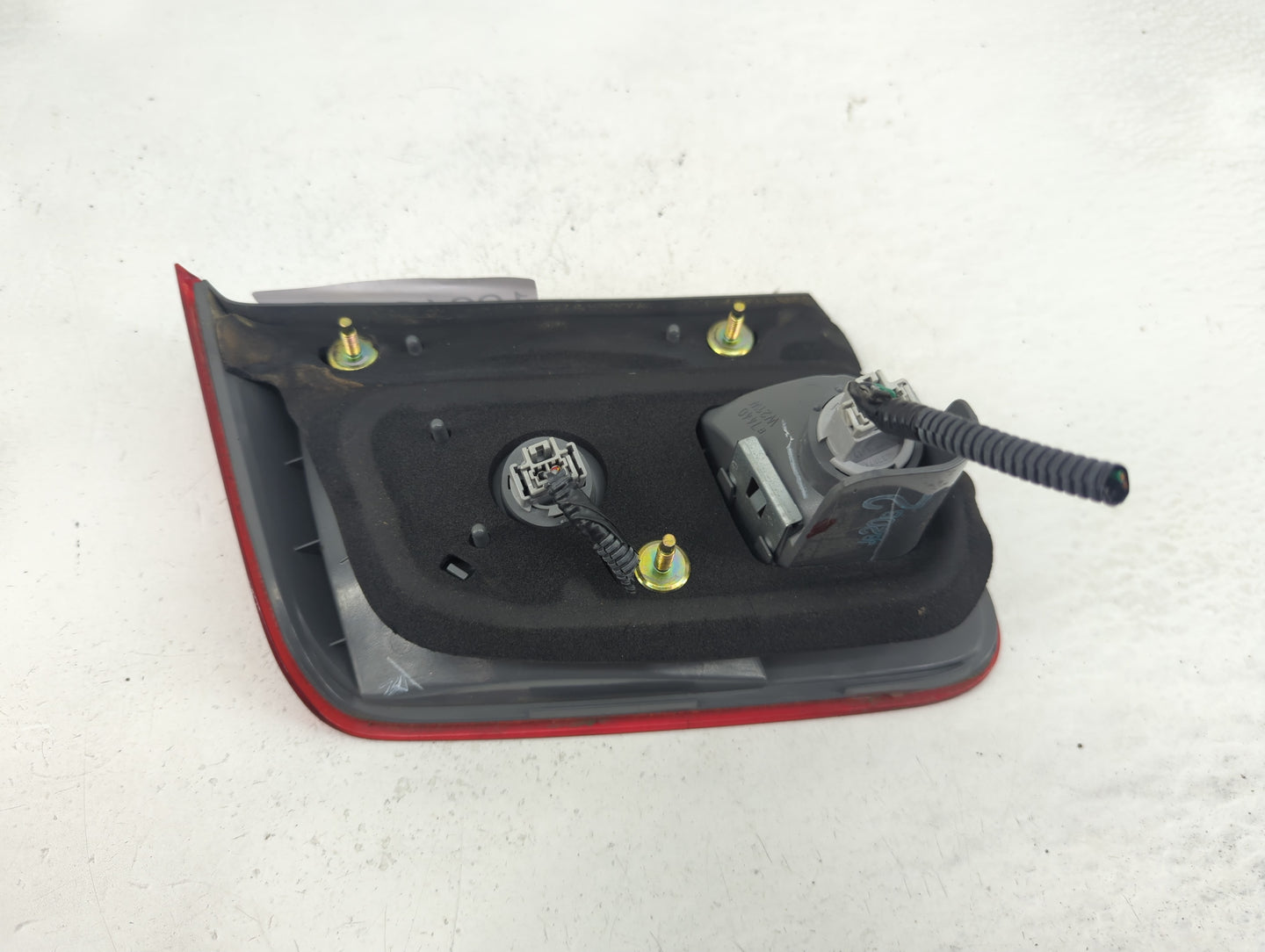 2001-2002 Honda Civic Tail Light Assembly Driver Left OEM P/N:7440 W21W Fits Fits 2001 2002 OEM Used Auto Parts - Oemusedaut