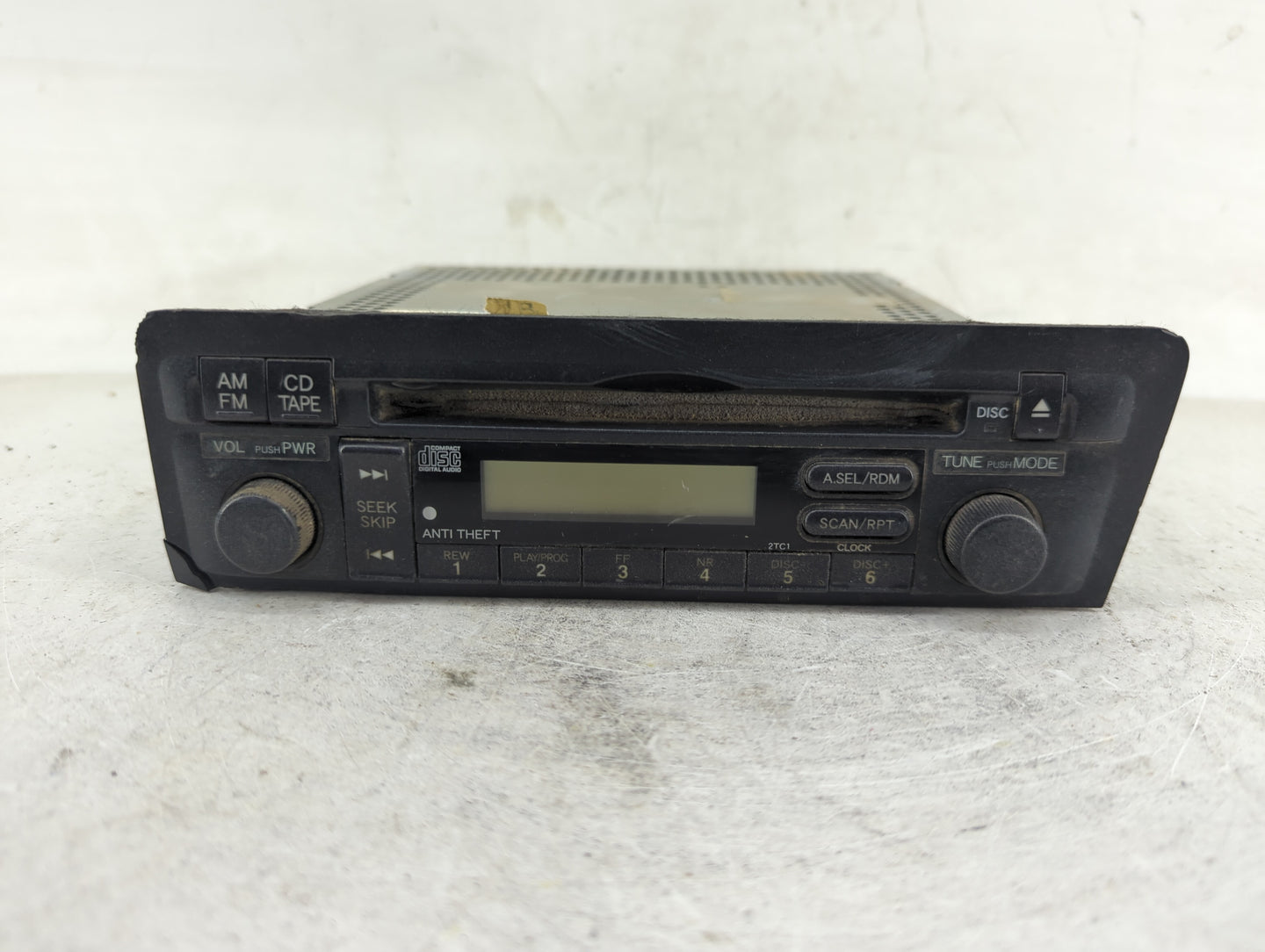 2001-2002 Honda Civic Radio AM FM Cd Player Receiver Replacement P/N:39101-S5A-A610-M1 Fits Fits 2001 2002 OEM Used Auto Par