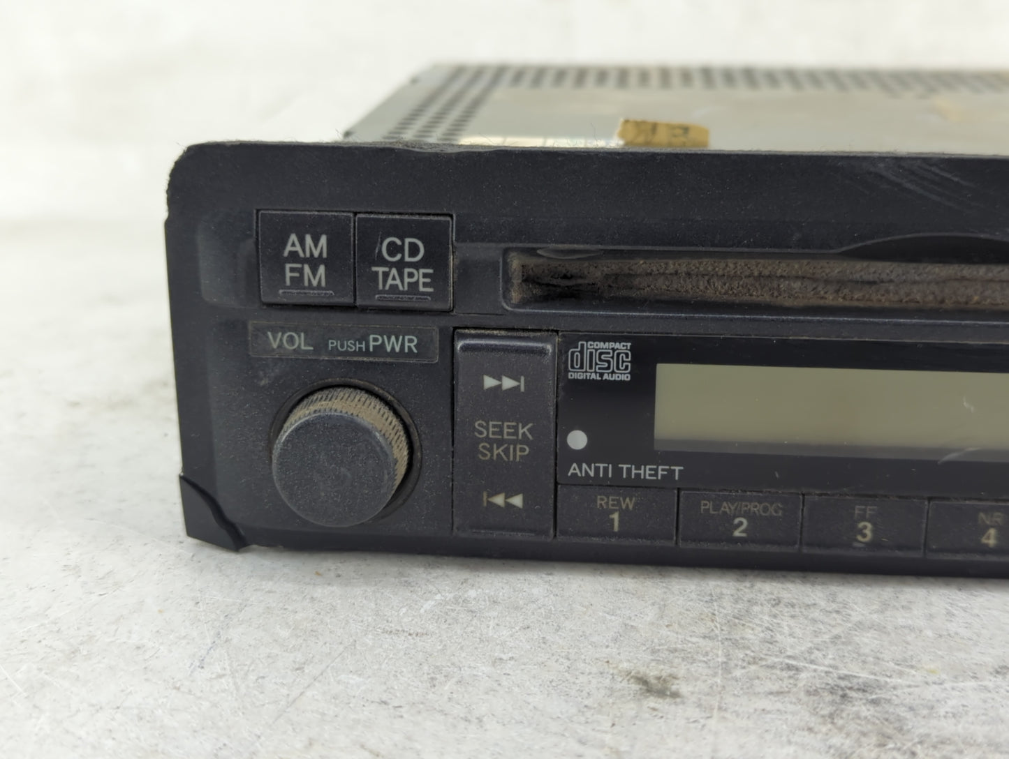 2001-2002 Honda Civic Radio AM FM Cd Player Receiver Replacement P/N:39101-S5A-A610-M1 Fits Fits 2001 2002 OEM Used Auto Par