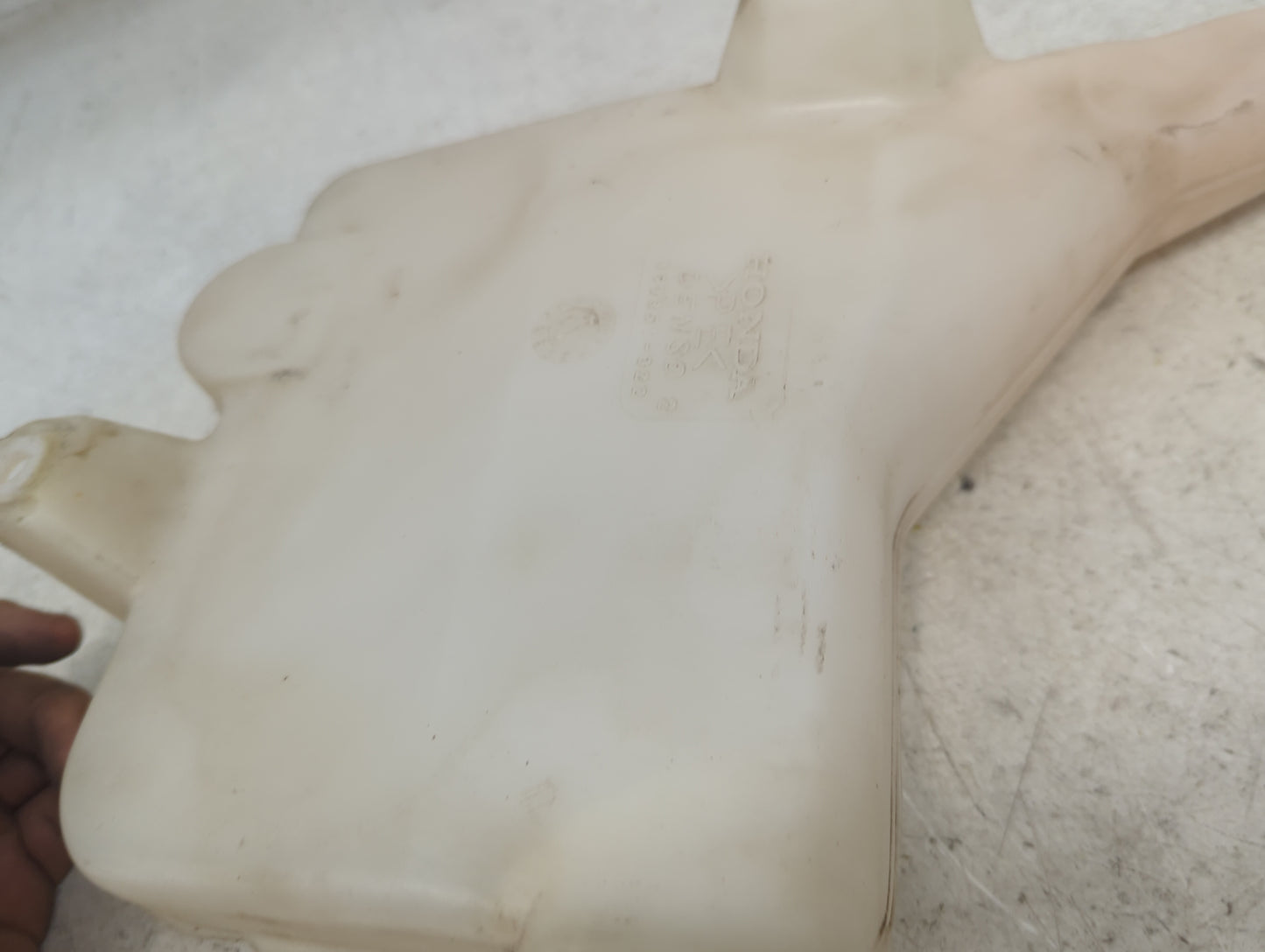 2001-2003 Honda Civic Windshield Washer Fluid Reservoir Bottle Oem 1473589 - Oemusedautoparts1.com