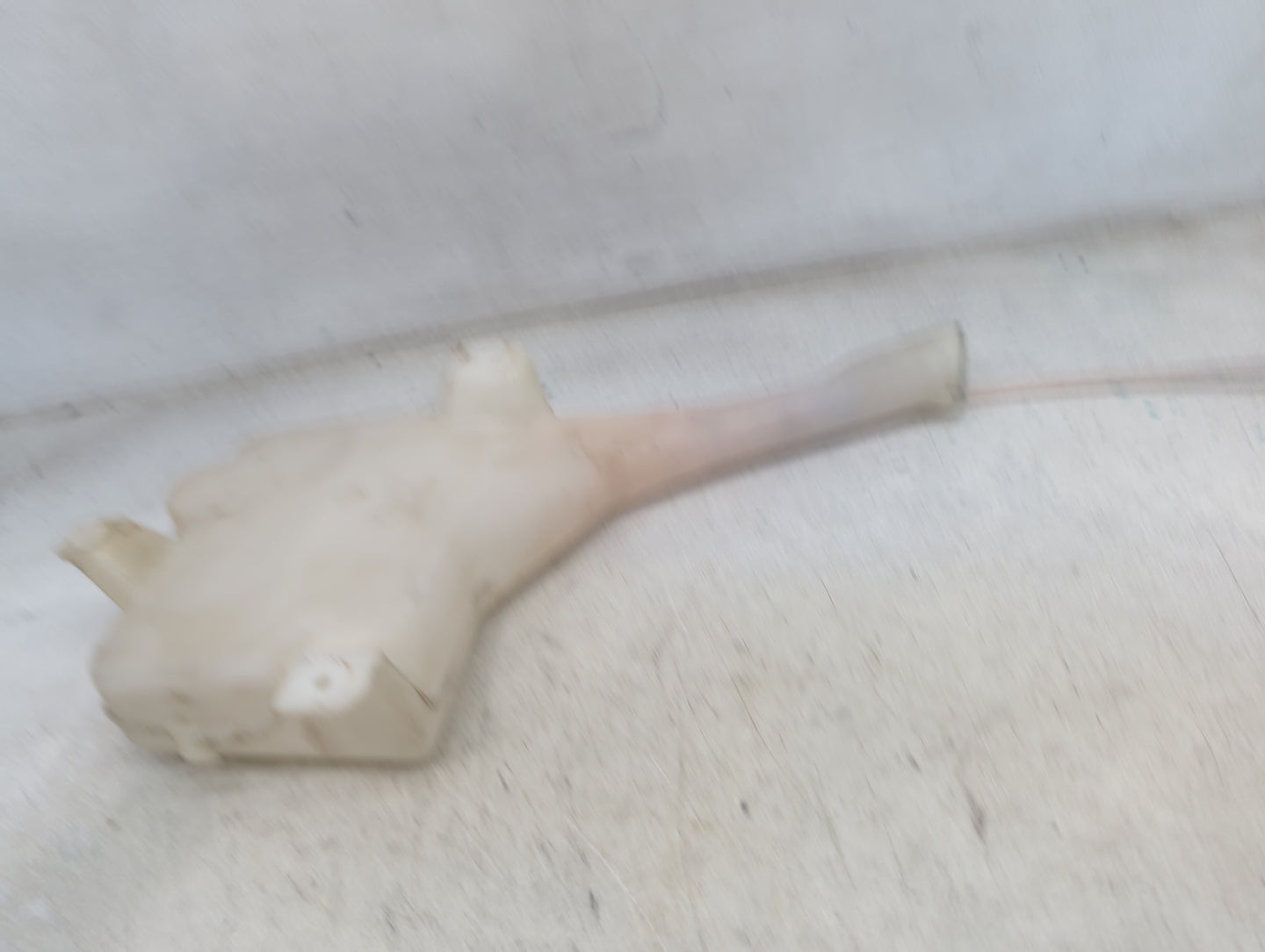 2001-2003 Honda Civic Windshield Washer Fluid Reservoir Bottle Oem 1473589 - Oemusedautoparts1.com