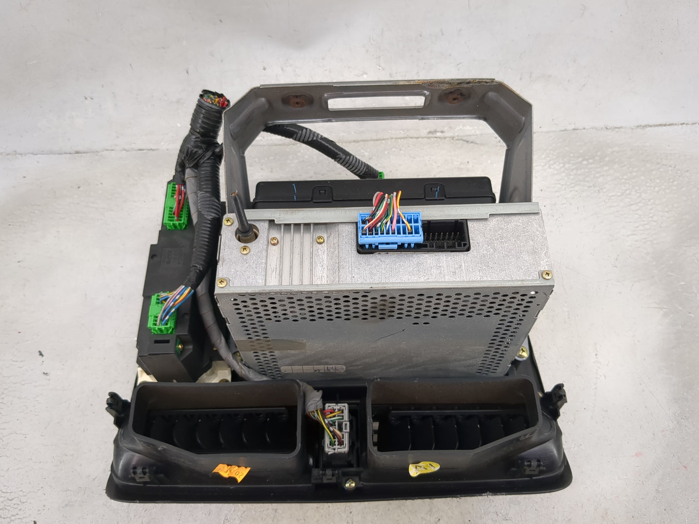 2001-2002 Honda Civic Radio AM FM Cd Player Receiver Replacement Fits Fits 2001 2002 OEM Used Auto Parts - Oemusedautoparts1