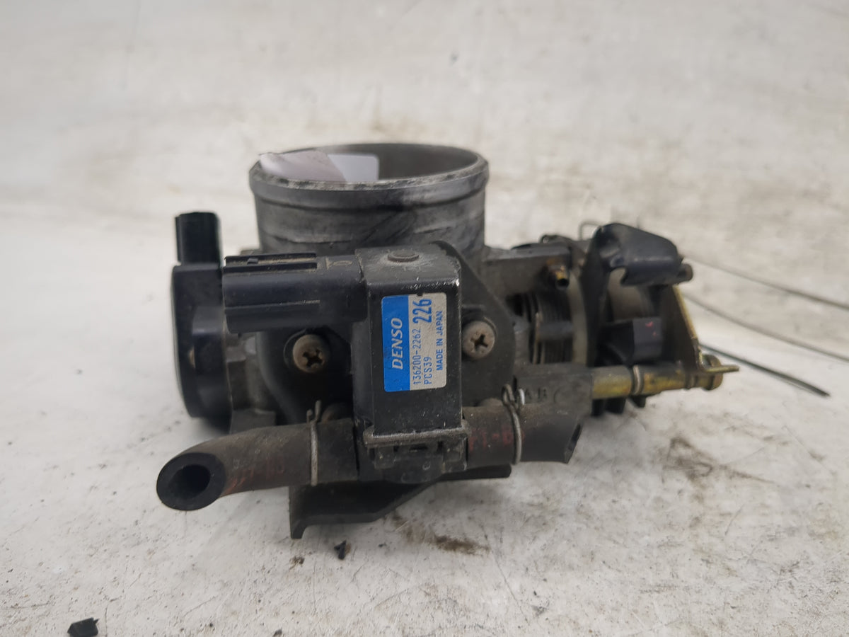 2001-2005 Honda Civic Throttle Body P/N:136200-2262 Fits Fits 2001 2002 2003 2004 2005 OEM Used Auto Parts - Oemusedautopart