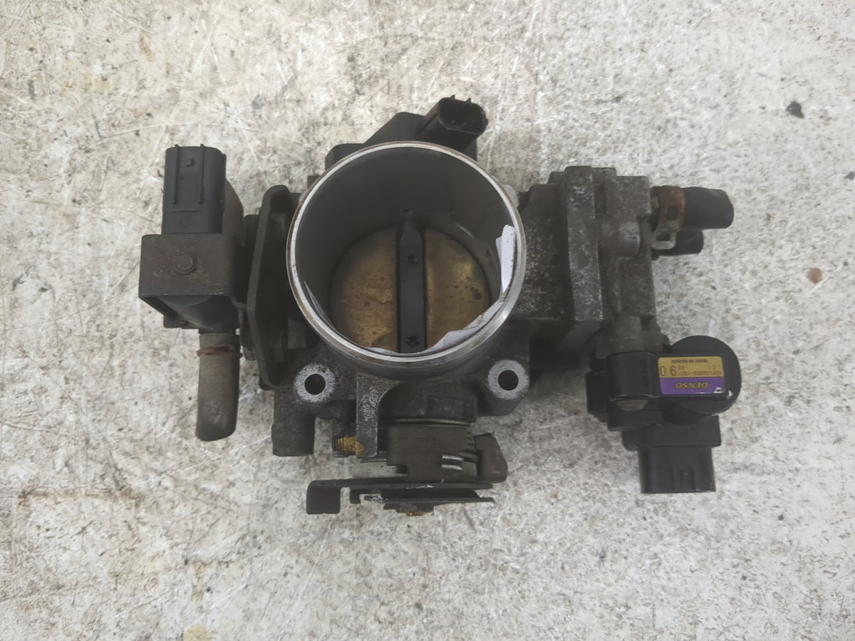 2001-2005 Honda Civic Throttle Body P/N:MX137800-2262 MX136200-2262 Fits Fits 2001 2002 2003 2004 2005 OEM Used Auto Parts -
