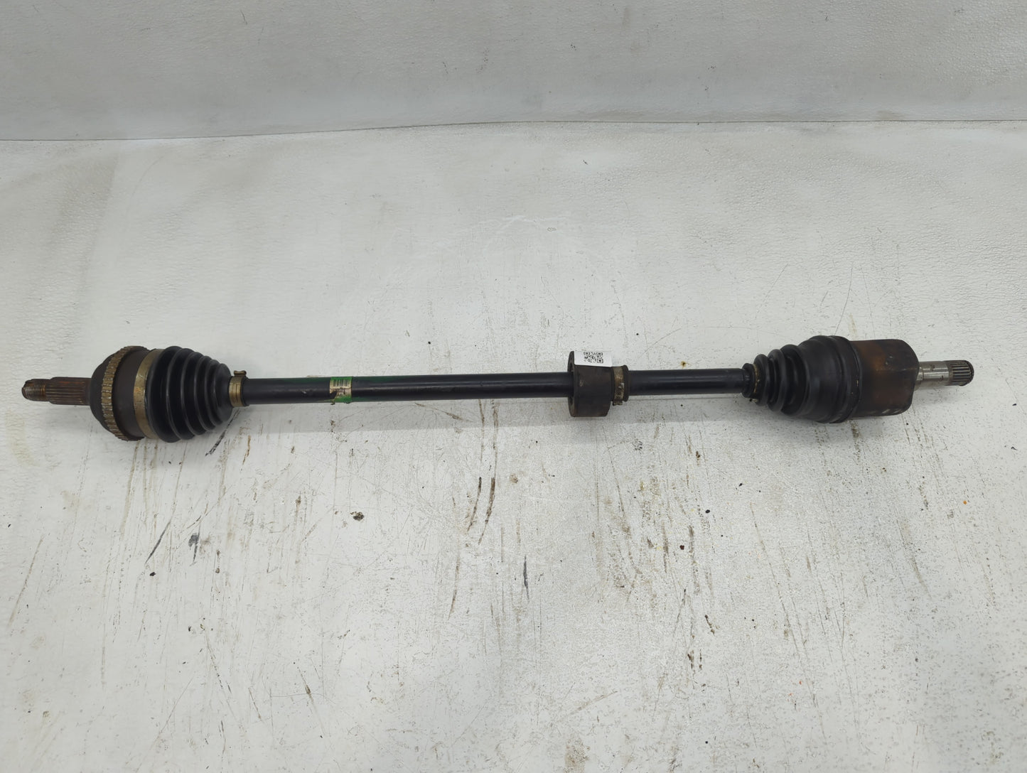 2001-2005 Honda Civic Axle Shaft Front Passenger Cv C/v - Oemusedautoparts1.com