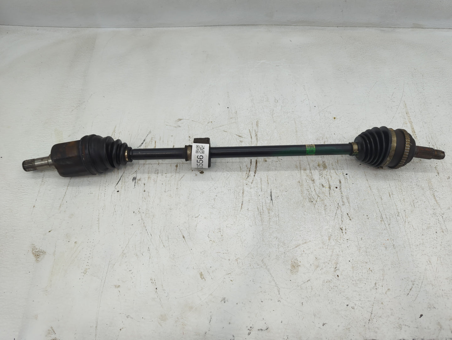 2001-2005 Honda Civic Axle Shaft Front Passenger Cv C/v - Oemusedautoparts1.com