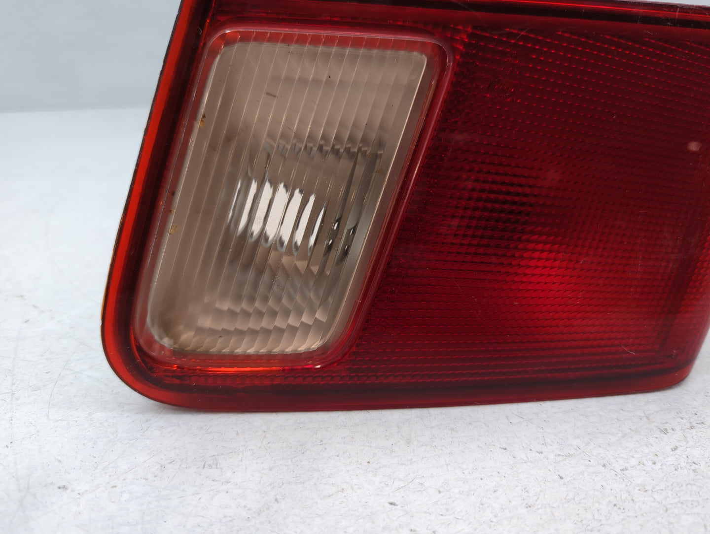 2001-2002 Honda Civic Tail Light Assembly Passenger Right OEM P/N:7440 W21W Fits Fits 2001 2002 OEM Used Auto Parts - Oemuse