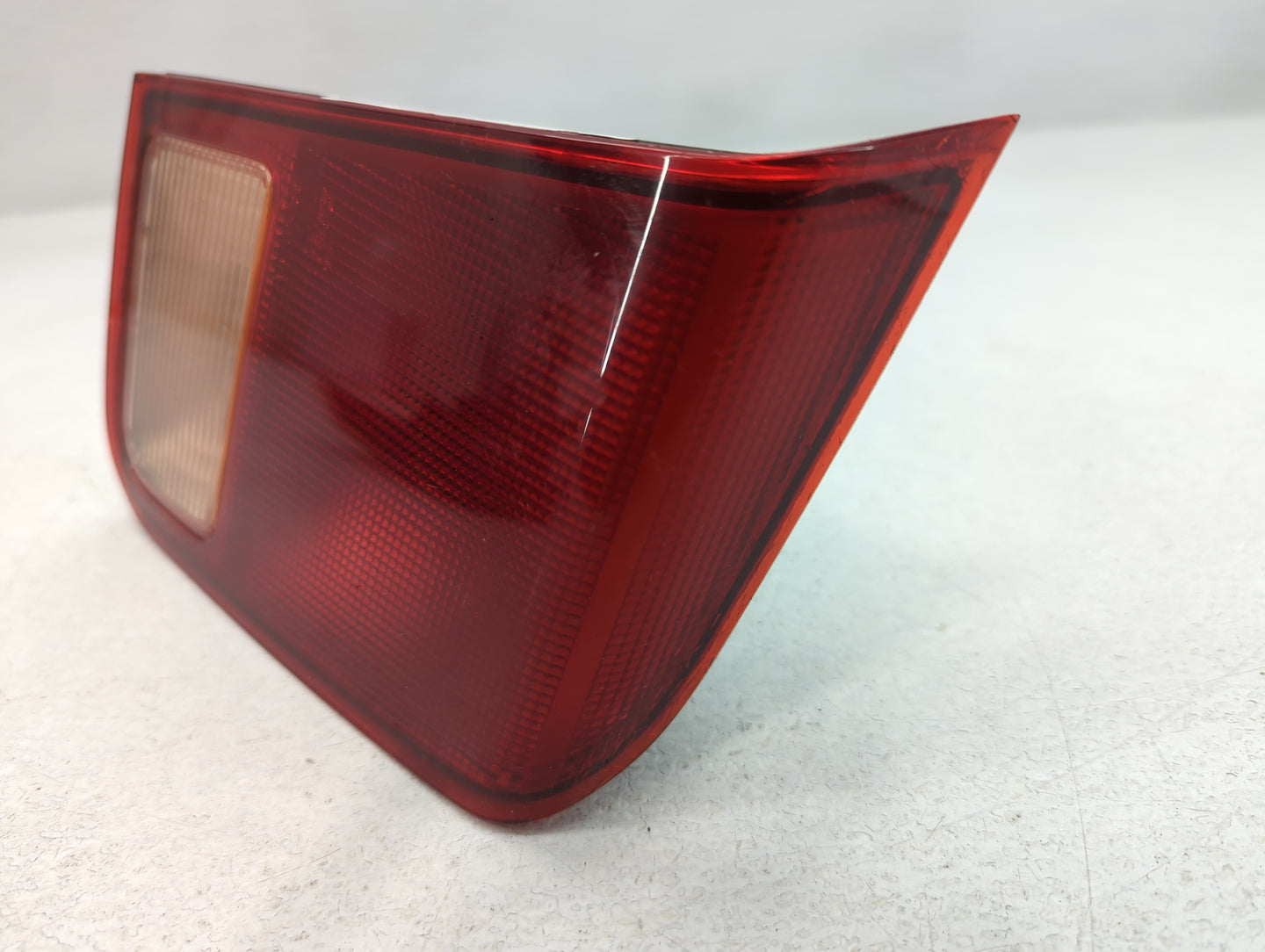 2001-2002 Honda Civic Tail Light Assembly Passenger Right OEM P/N:7440 W21W Fits Fits 2001 2002 OEM Used Auto Parts - Oemuse