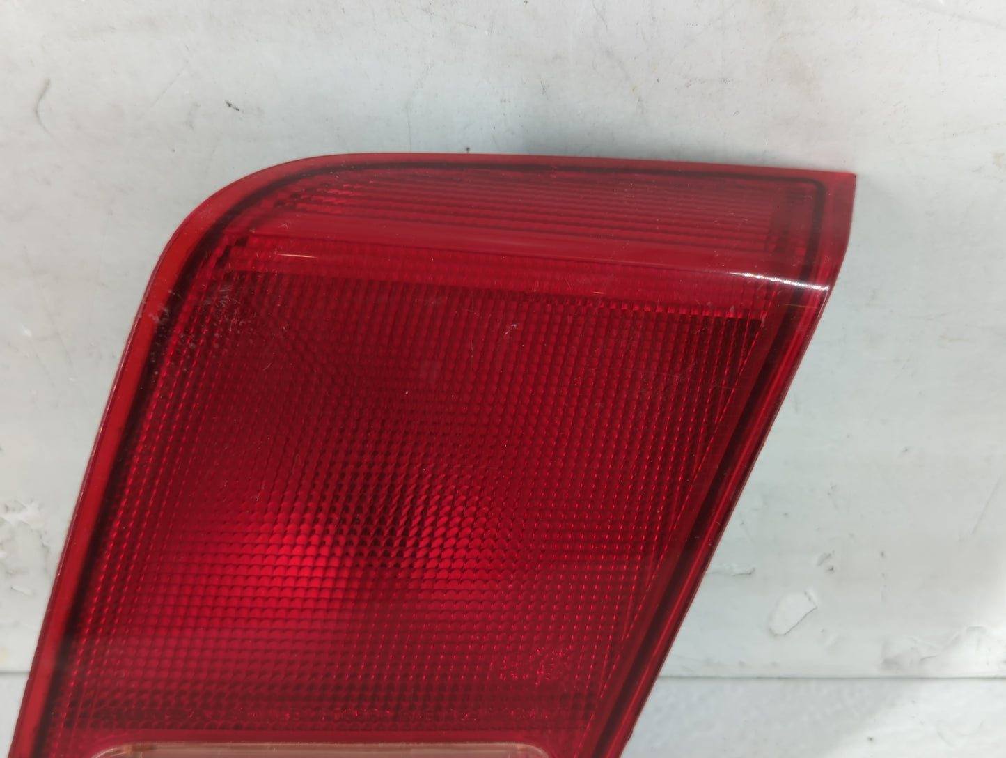 2001-2002 Honda Civic Tail Light Assembly Passenger Right OEM P/N:7440 W21W Fits Fits 2001 2002 OEM Used Auto Parts - Oemuse