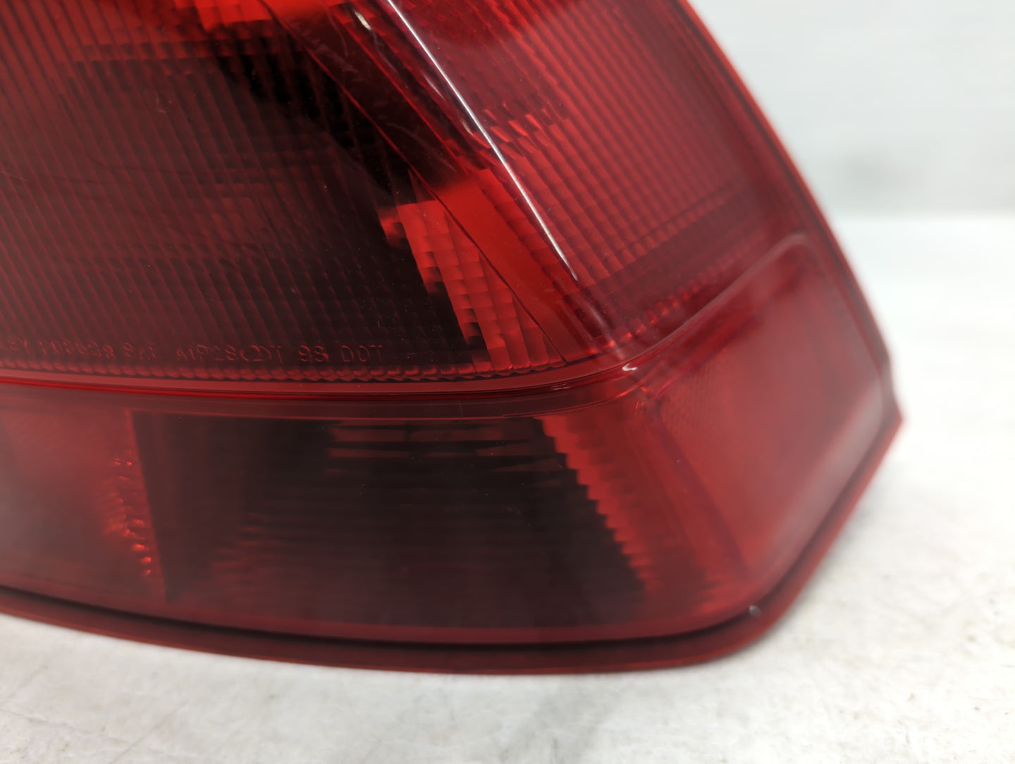 2001-2002 Honda Civic Tail Light Assembly Passenger Right OEM P/N:87443W21/5W Fits Fits 2001 2002 2003 OEM Used Auto Parts -