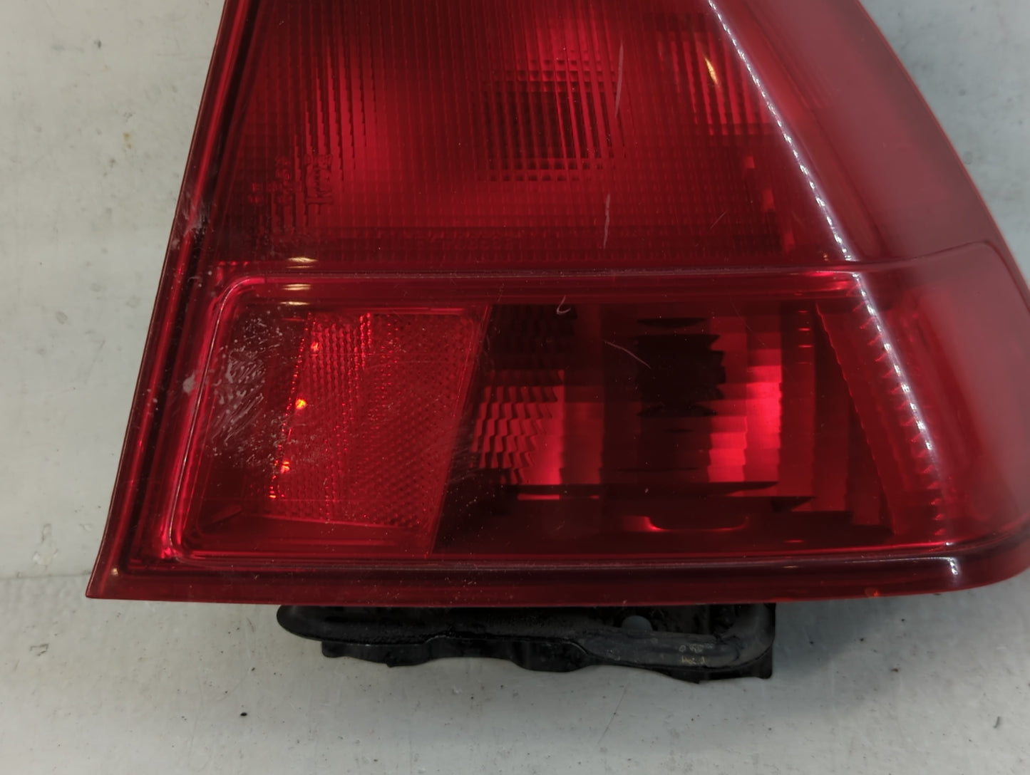 2001-2002 Honda Civic Tail Light Assembly Passenger Right OEM Fits Fits 2001 2002 2003 OEM Used Auto Parts - Oemusedautopart