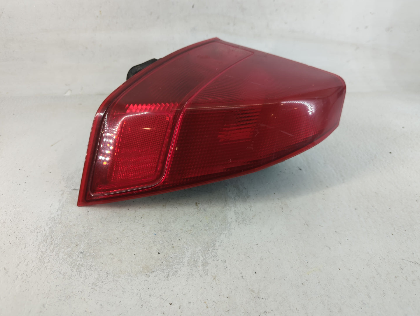 2001-2002 Honda Civic Tail Light Assembly Passenger Right OEM Fits Fits 2001 2002 2003 OEM Used Auto Parts - Oemusedautopart