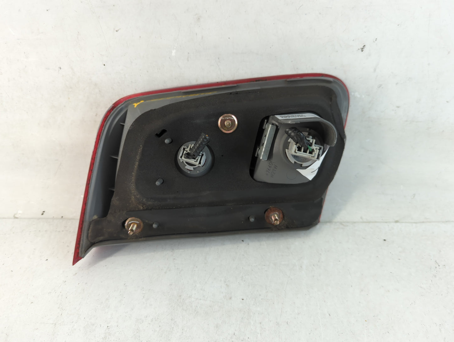 2001-2002 Honda Civic Tail Light Assembly Passenger Right OEM P/N:7440 W21W Fits Fits 2001 2002 OEM Used Auto Parts - Oemuse