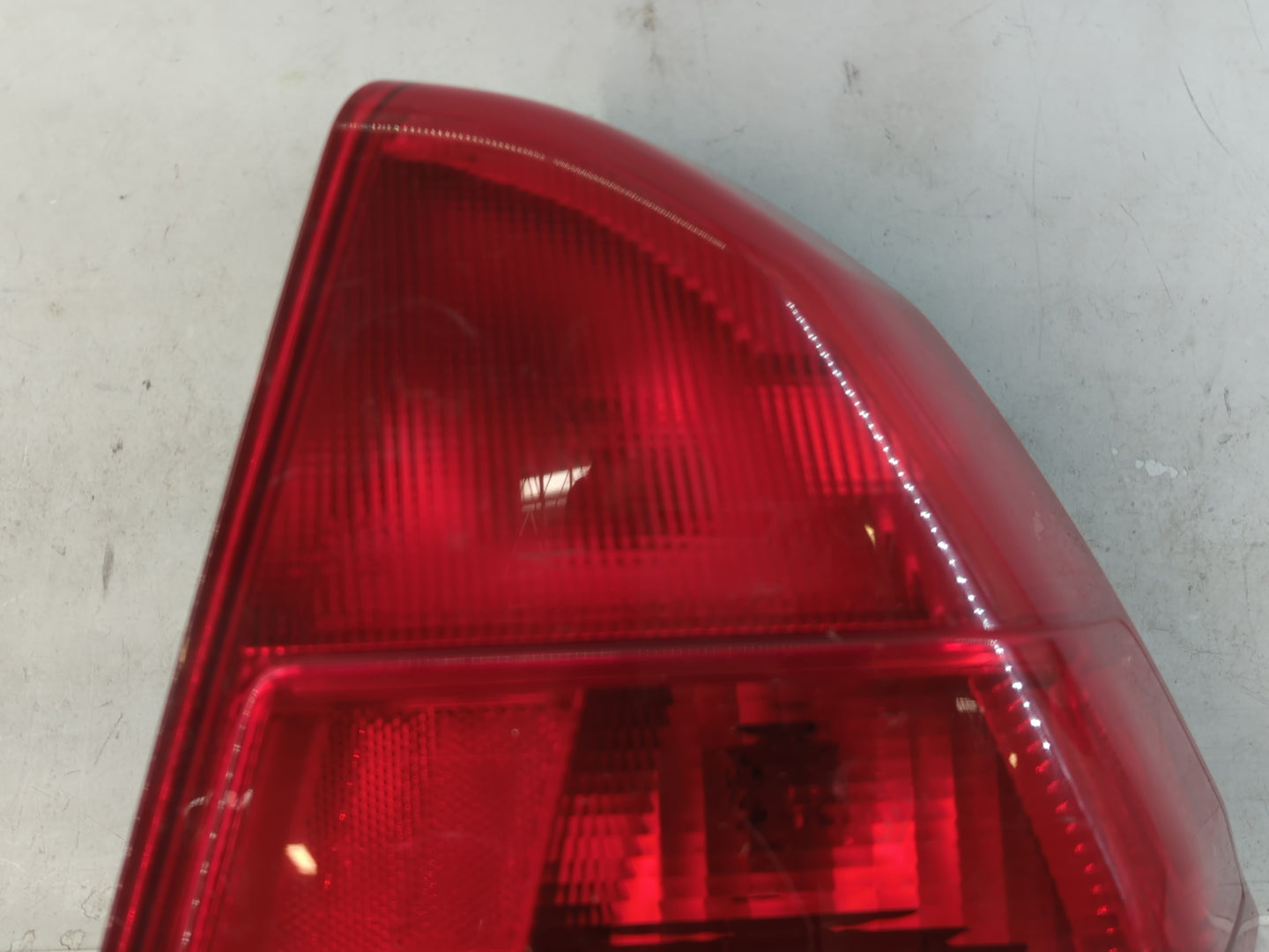 2001-2002 Honda Civic Tail Light Assembly Passenger Right OEM Fits Fits 2001 2002 2003 OEM Used Auto Parts - Oemusedautopart