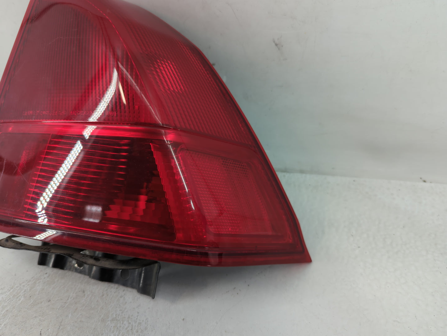 2001-2002 Honda Civic Tail Light Assembly Passenger Right OEM Fits Fits 2001 2002 2003 OEM Used Auto Parts - Oemusedautopart