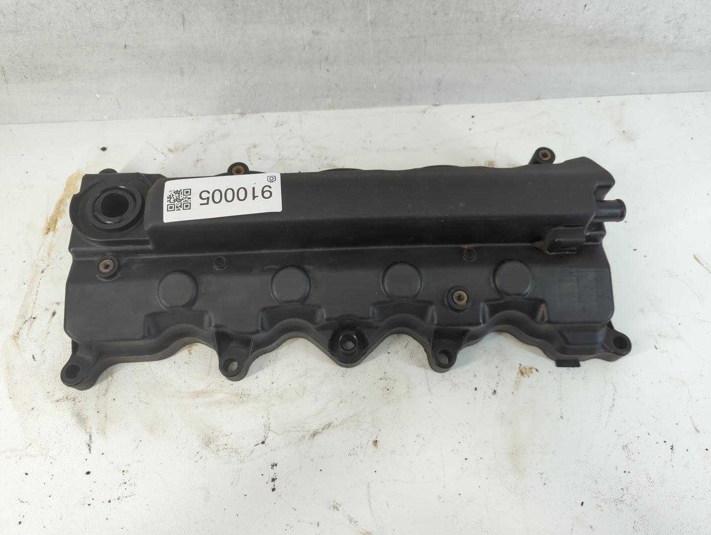2002 Honda Civic Driver Left Cylinder Head Valve Cover Fits OEM Used Auto Parts - Oemusedautoparts1.com