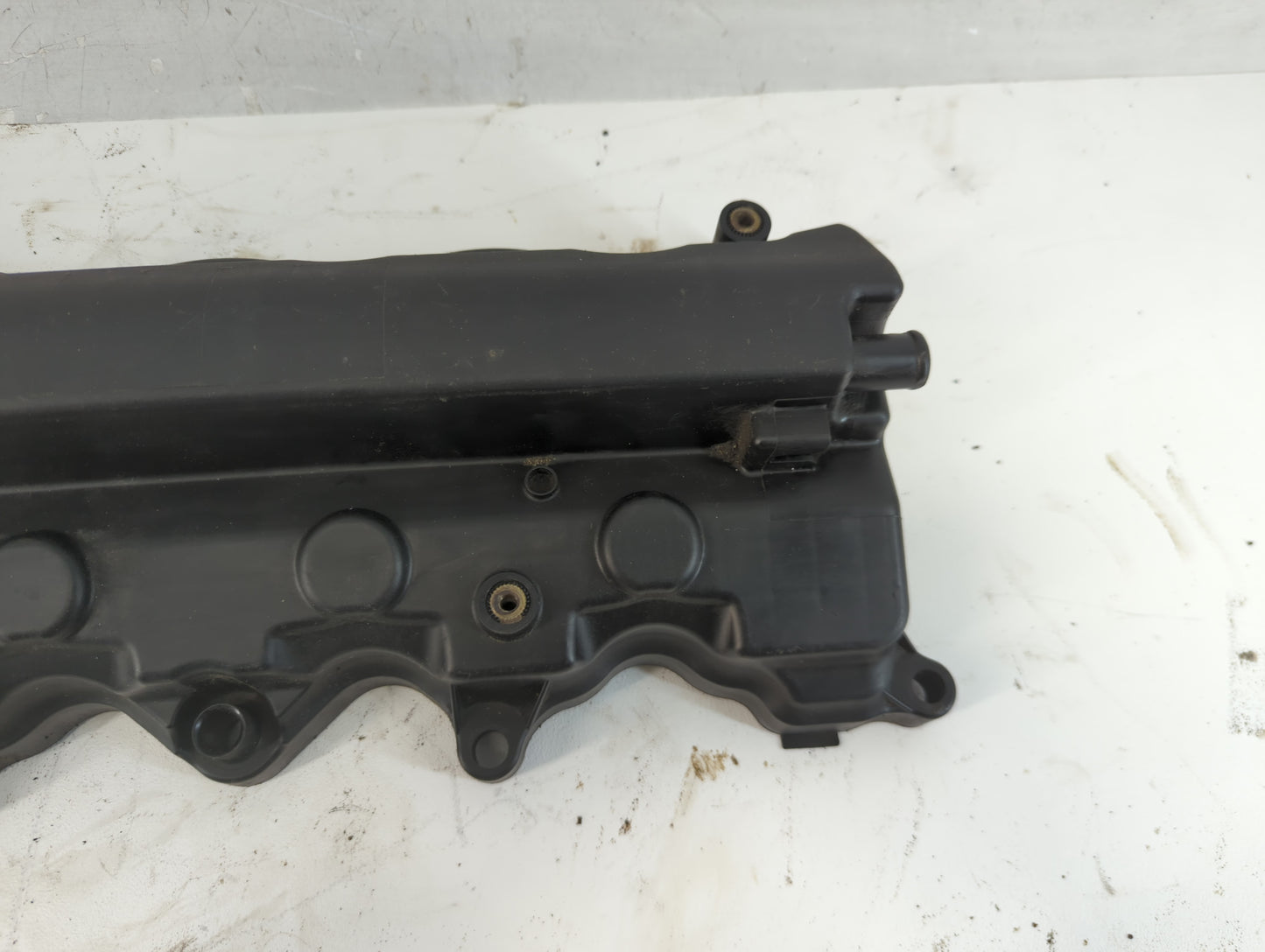 2002 Honda Civic Driver Left Cylinder Head Valve Cover Fits OEM Used Auto Parts - Oemusedautoparts1.com