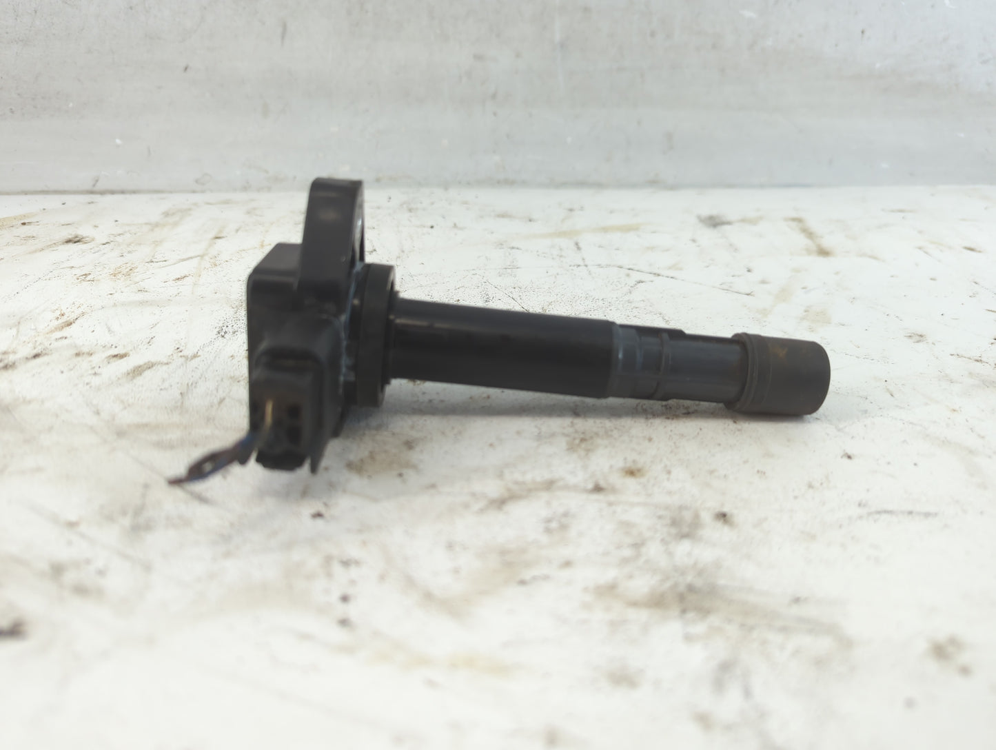 2001-2005 Honda Civic Ignition Coil Igniter Pack - Oemusedautoparts1.com